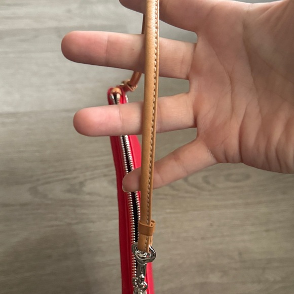 Coach Vintage Hamptons Red Canvas Wristlet Clutch - Picture 7 of 10